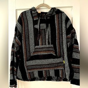 Woven pullover